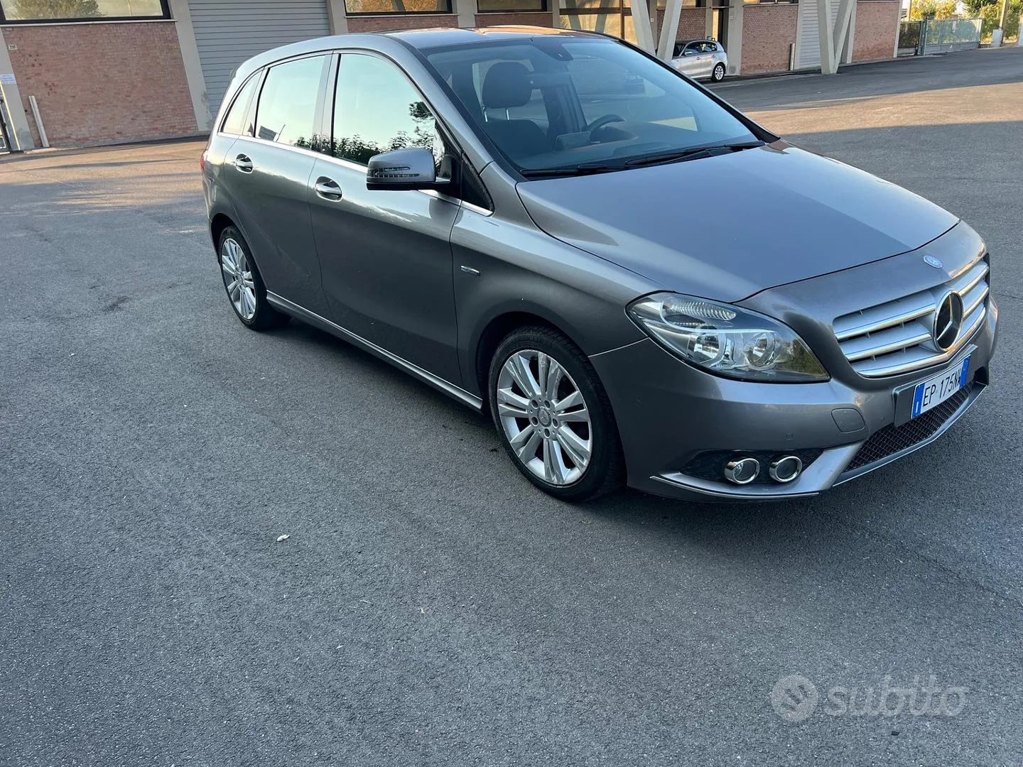 Mercedes-Benz B 180 Cdi Executive 2012 photo 3