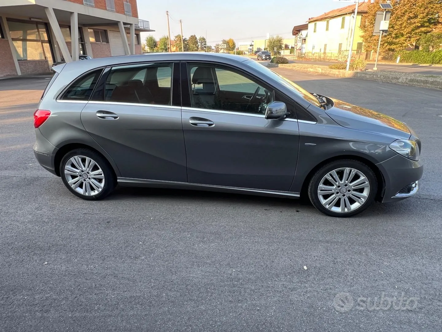 Mercedes-Benz B 180 Cdi Executive 2012 photo 4