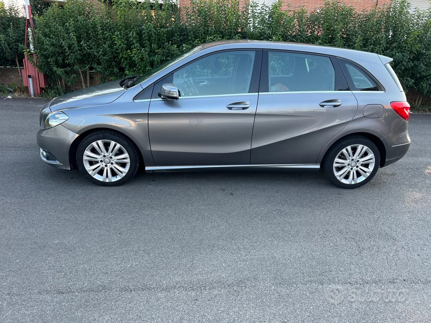 Mercedes-Benz B 180 Cdi Executive 2012 photo 5