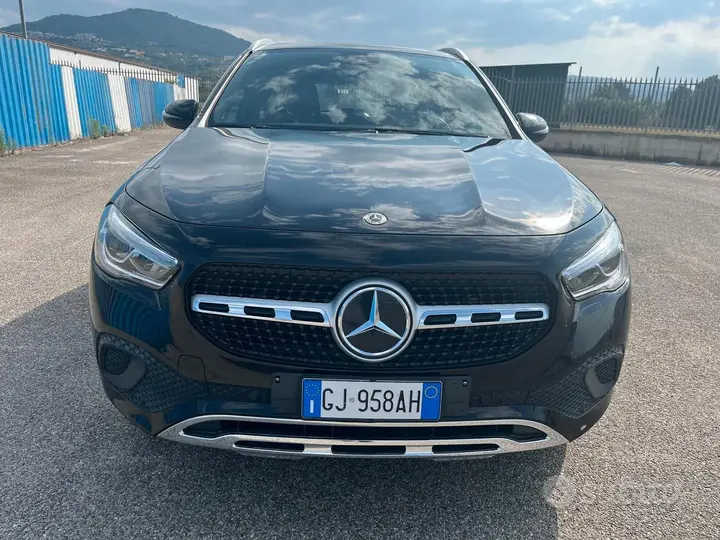 Mercedes-Benz Gla 2022 photo 2