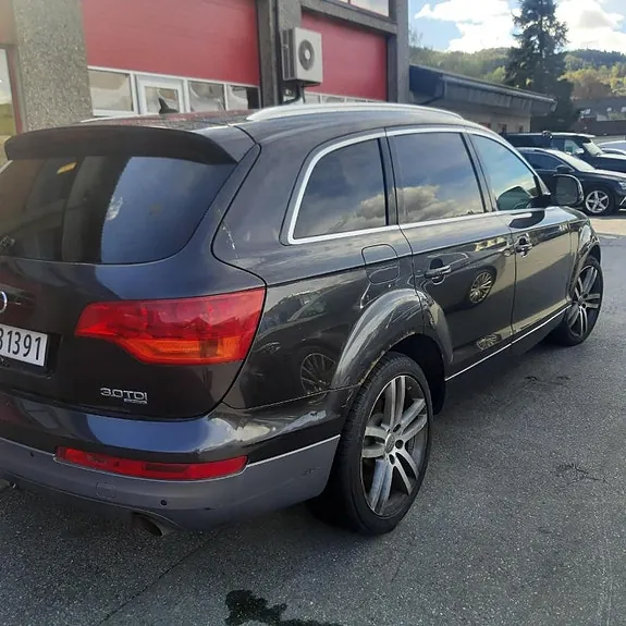 Audi Q7 2007 photo 3