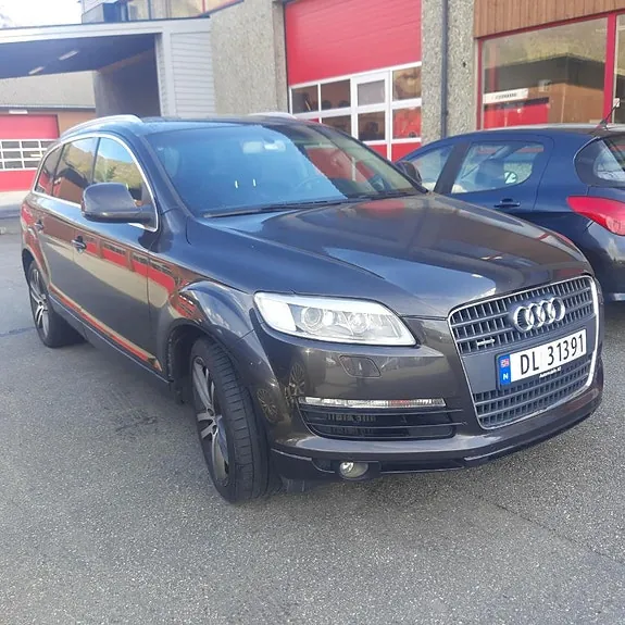Audi Q7 2007 photo 2