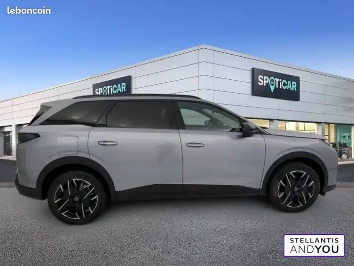 Peugeot 5008 2025 photo 4