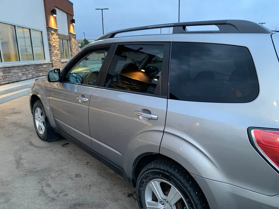 Subaru Forester 2009 photo 3