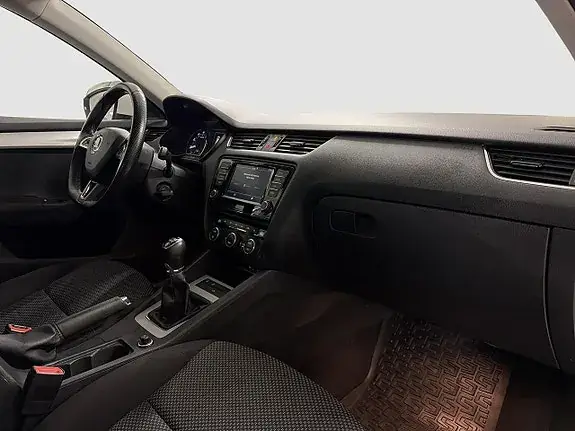 Skoda Octavia 2016 photo 5