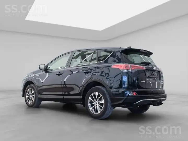 Toyota Rav4 2017 photo 4