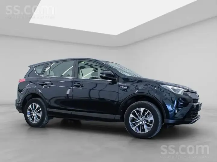 Toyota Rav4 2017 photo 2
