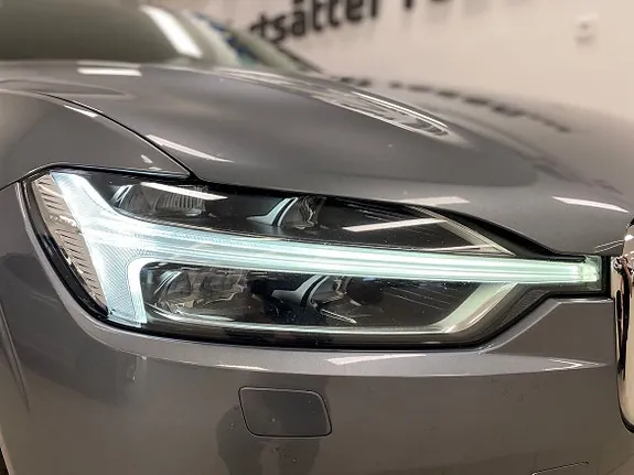Volvo Xc60 2019 photo 5