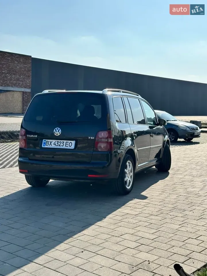 Volkswagen Touran 2007 photo 4