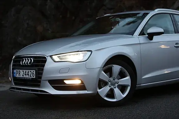 Audi A3 2014 photo 2