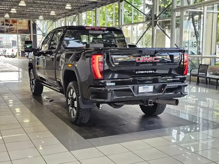 GMC Sierra 3500Hd 2025 photo 5