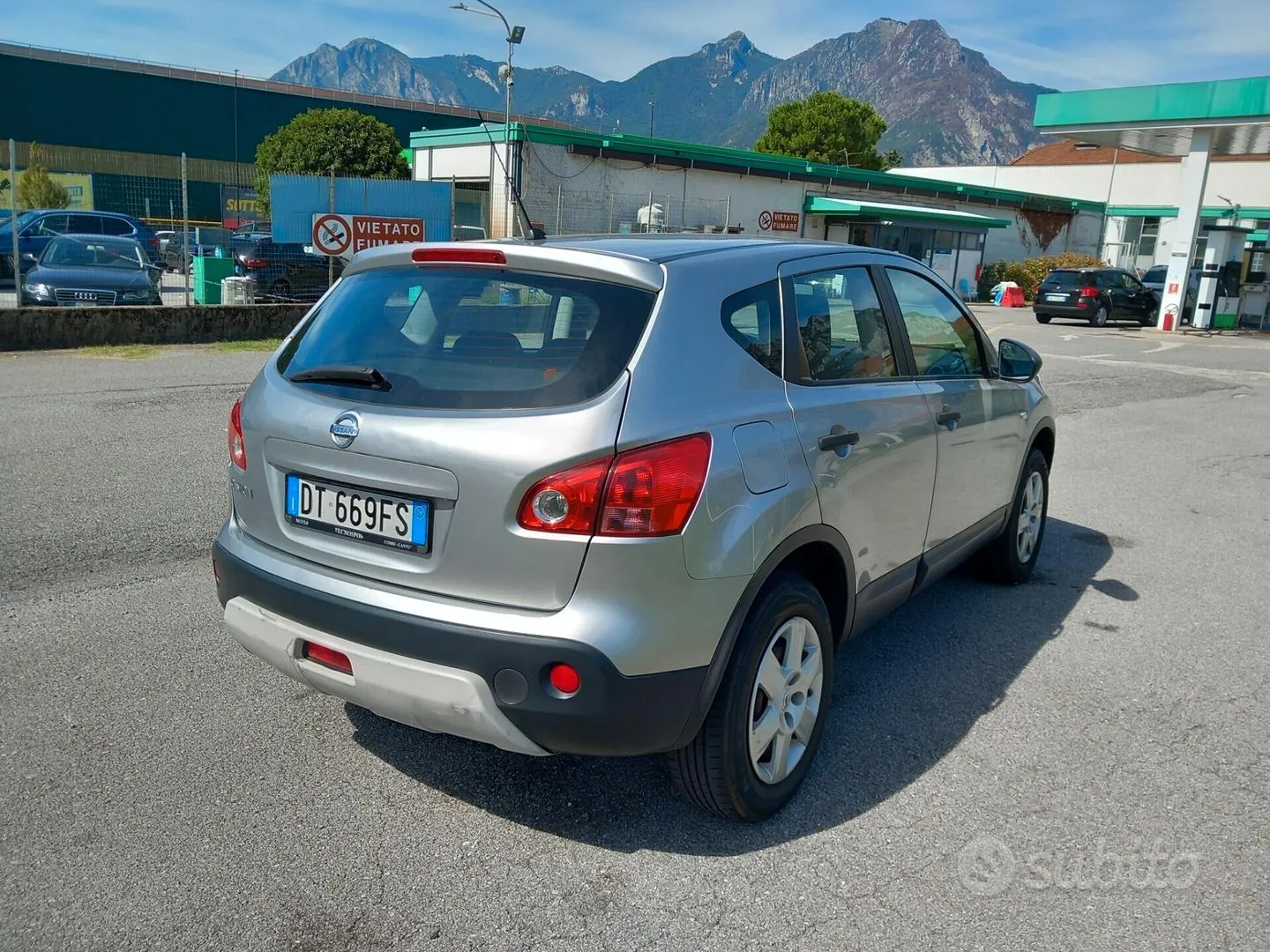 Nissan Qashqai 2009 photo 5