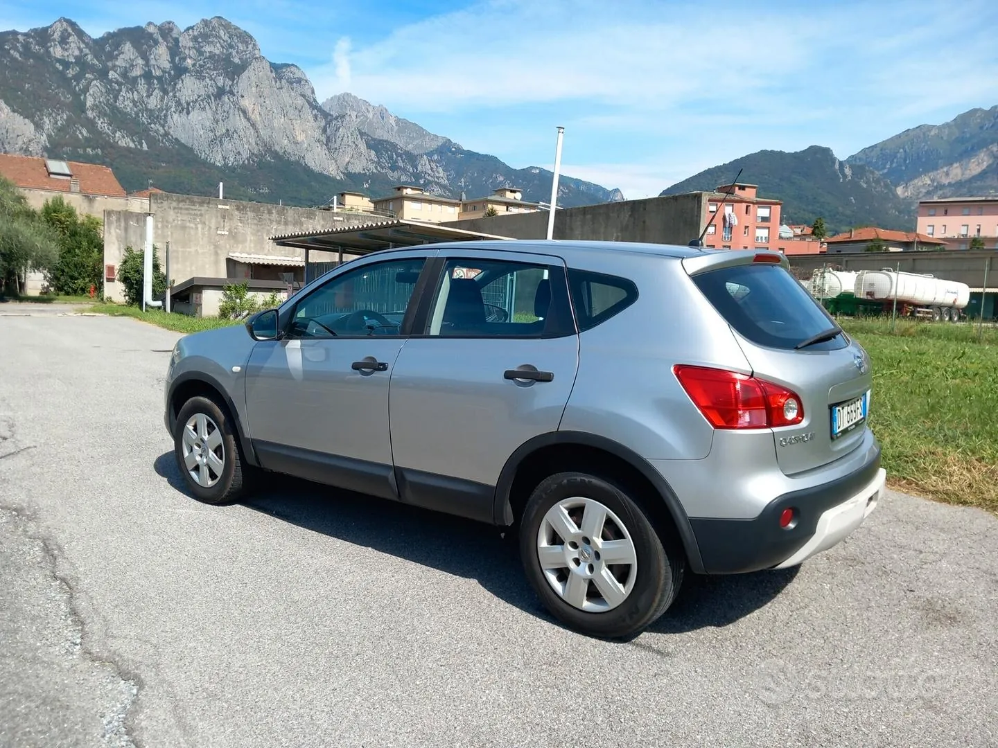 Nissan Qashqai 2009 photo 3
