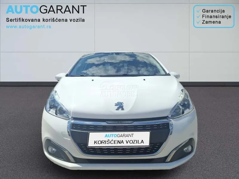 Peugeot 208 2019 photo 3
