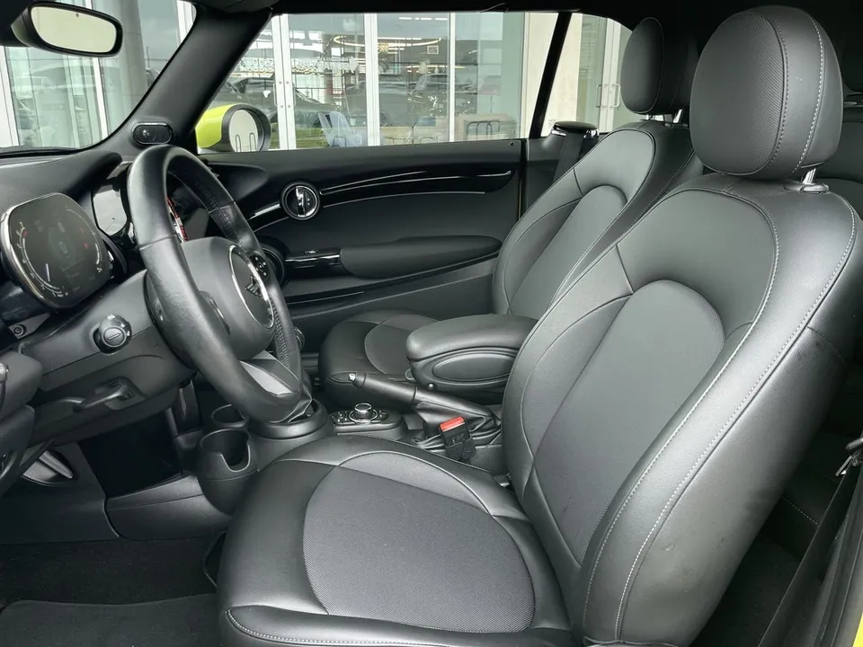Mini Convertible 2022 photo 3
