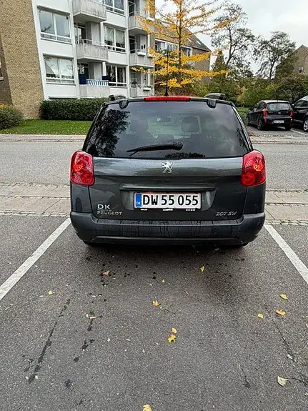 Peugeot 207 2009 photo 2