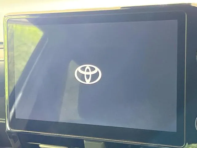 Toyota Corolla Hybrid 2026 photo 3
