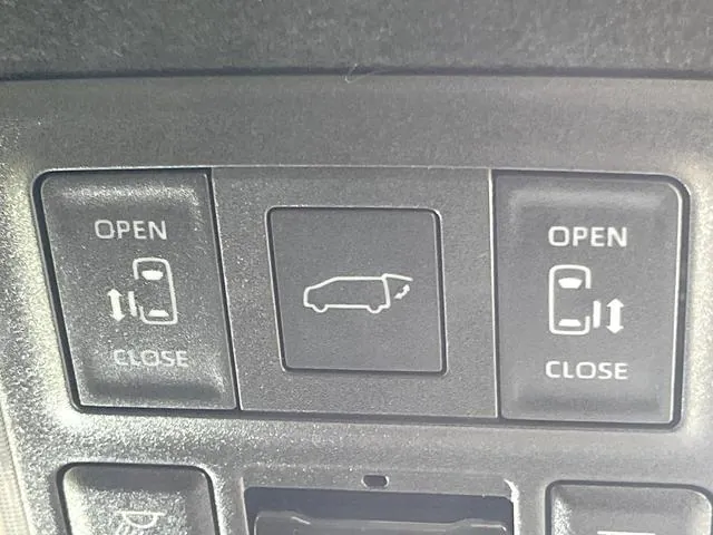 Toyota Corolla Hybrid 2026 photo 5