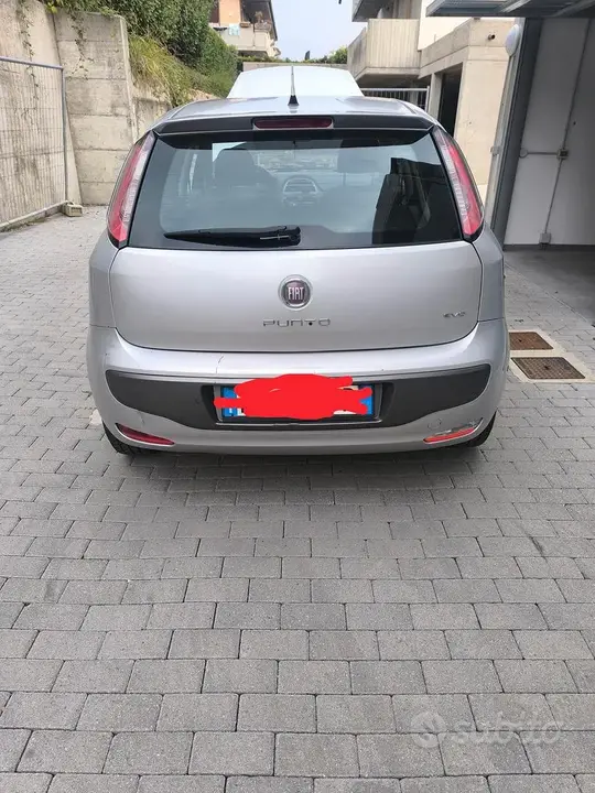 Fiat Punto Evo 2011 photo 4