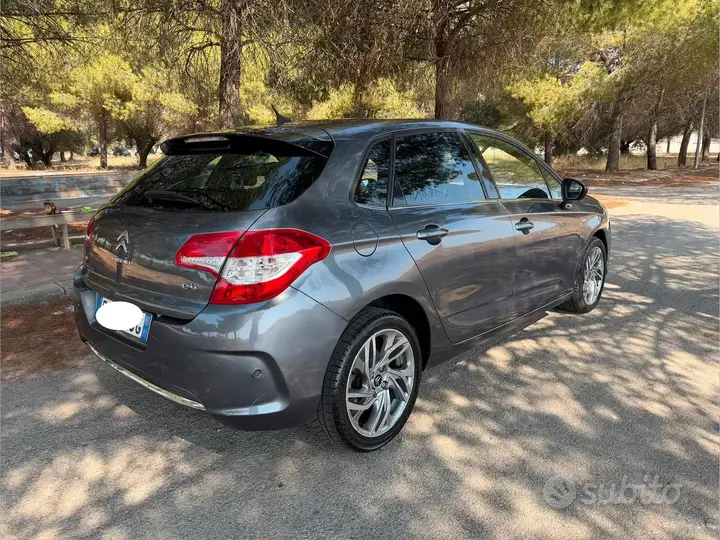 Citroen C4 2011 photo 3