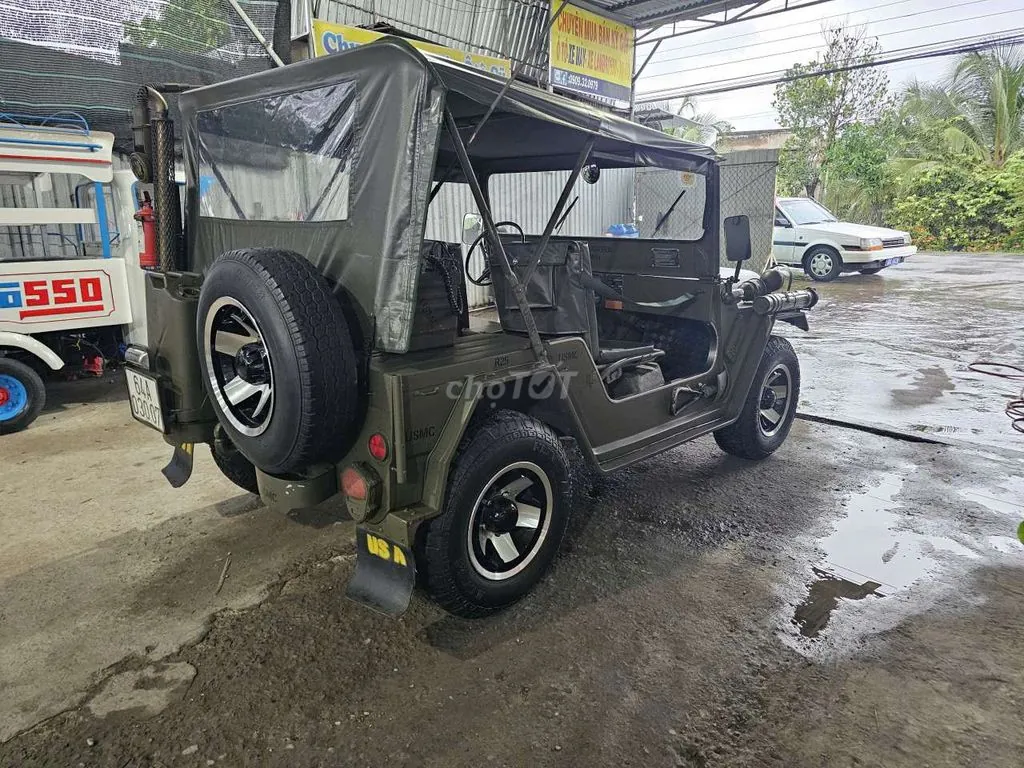 Jeep A2 1980 photo 4