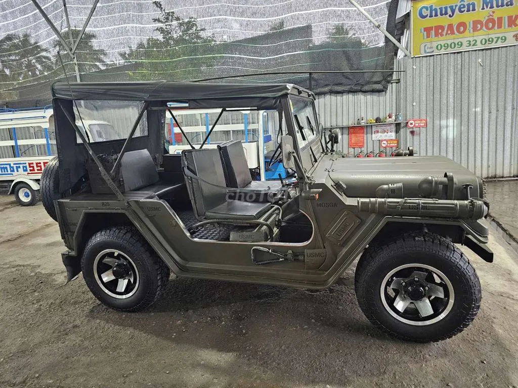 Jeep A2 1980 photo 5
