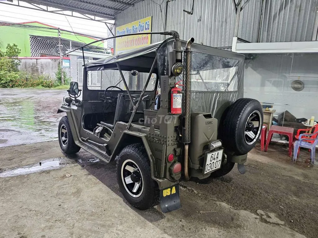 Jeep A2 1980 photo 3