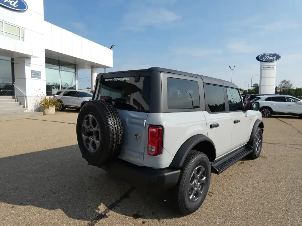 Ford Bronco 2026 photo 2