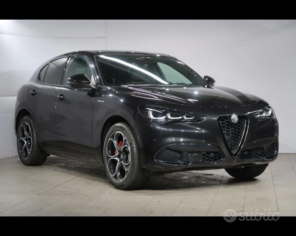 Alfa Romeo Stelvio 2025 photo 2