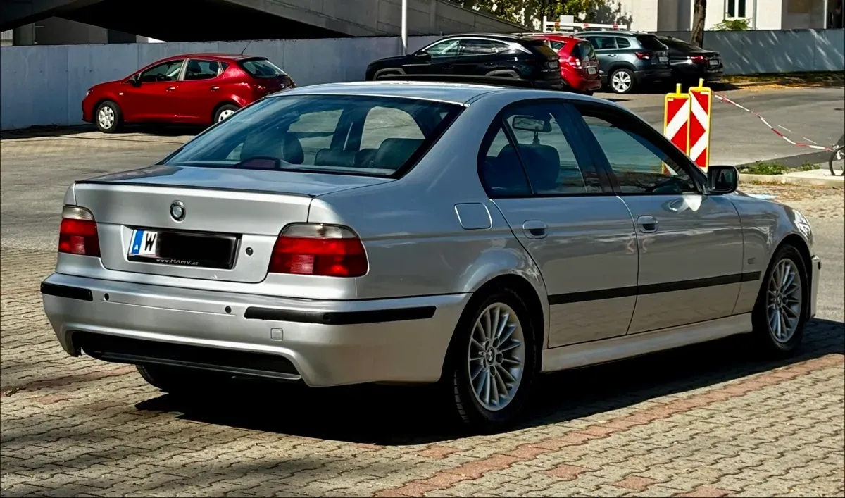 BMW 5 Series 2000 photo 3