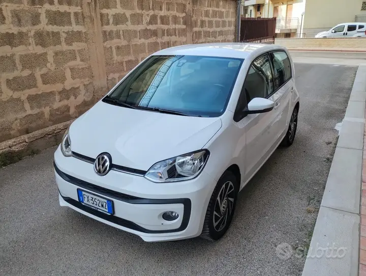 Volkswagen Up 2019 photo 3