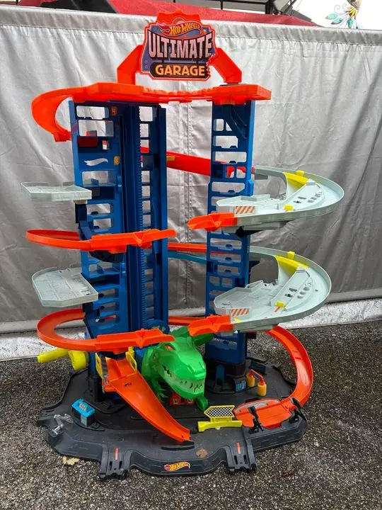 Hot Wheels Ultimate Garage