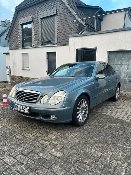 Mercedes-Benz E200 Cdi W211