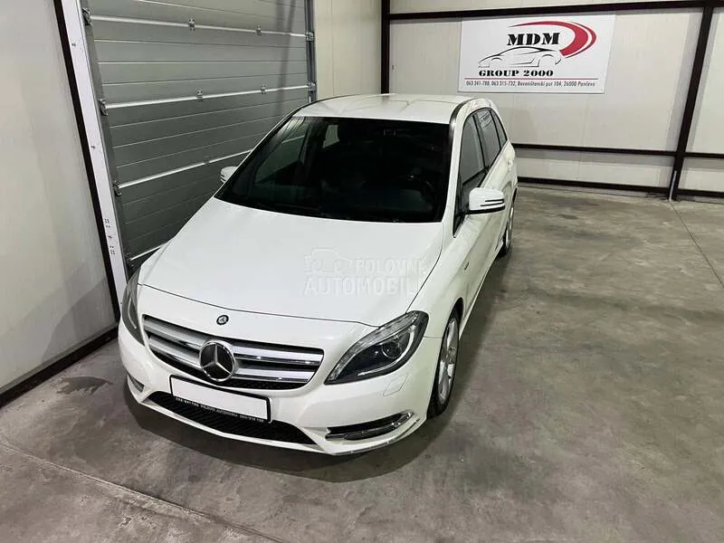Mercedes-Benz B-Class 2012 photo 3