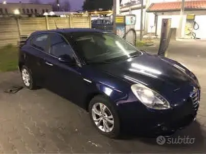 Alfa Romeo Giulietta 2011 photo 2