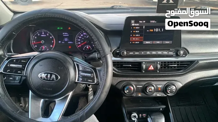 Kia Forte 2021 photo 2