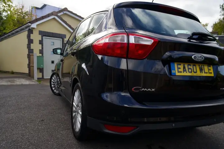 Ford C-Max 2010 photo 4