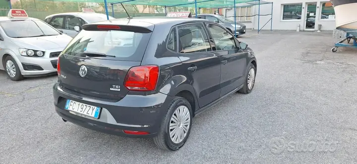Volkswagen Polo 2016 photo 2