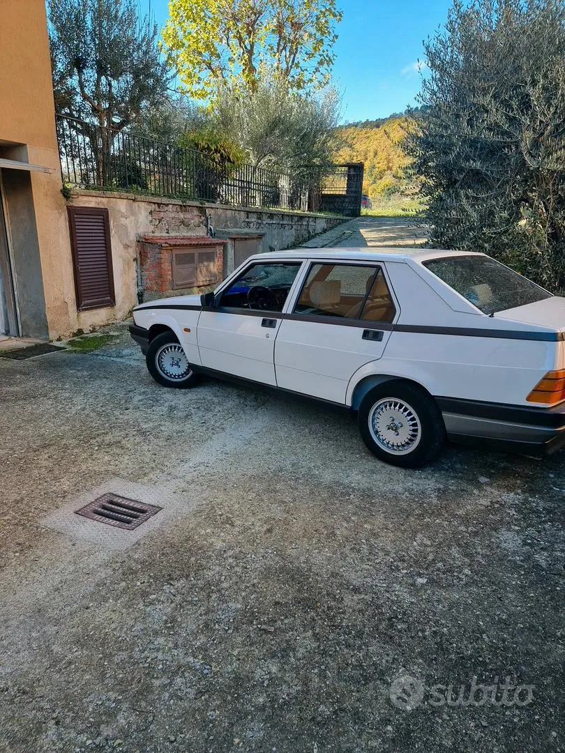 Alfa Romeo 75 1986 photo 4