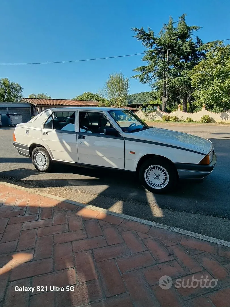 Alfa Romeo 75