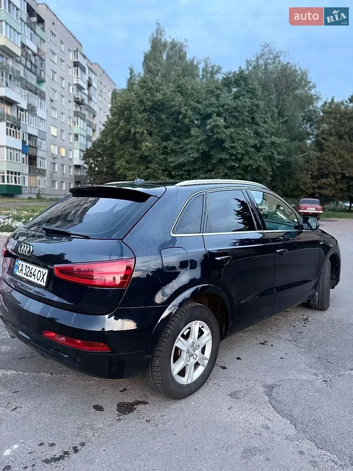 Audi Q3 2015 photo 2