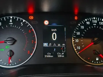 Renault Clio 2023 photo 2