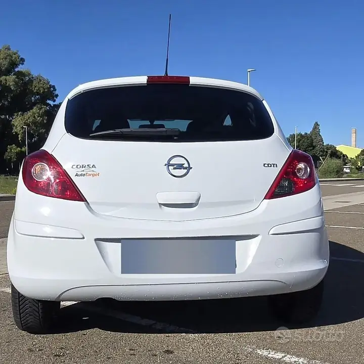 Opel Corsa 2013 photo 4