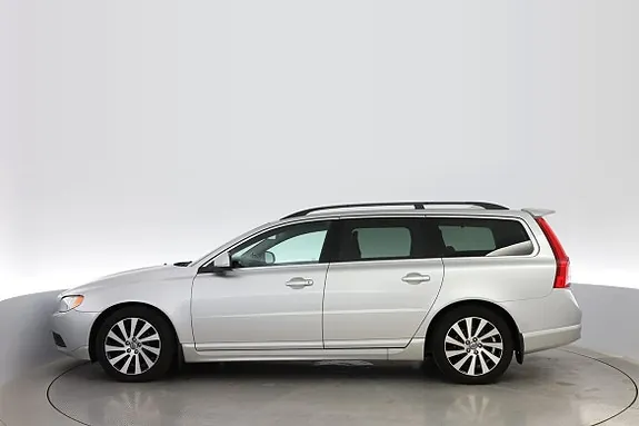Volvo V70 2013 photo 2