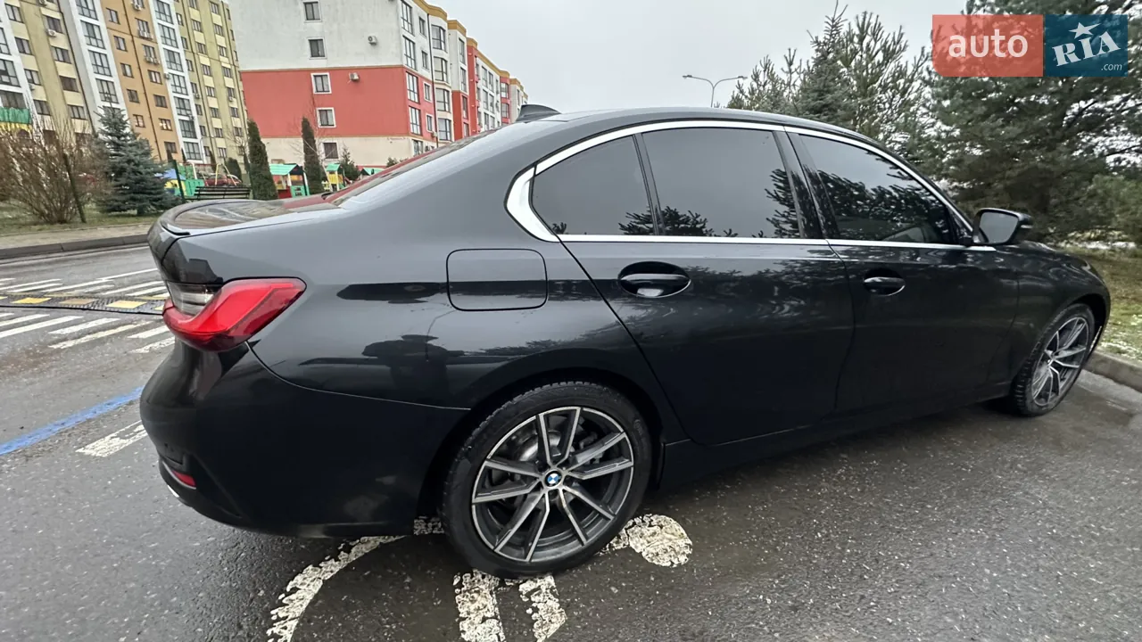BMW 3 Series 2019 photo 4