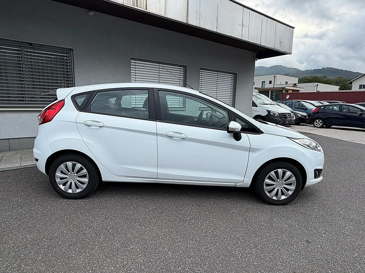 Ford Fiesta 2015 photo 3