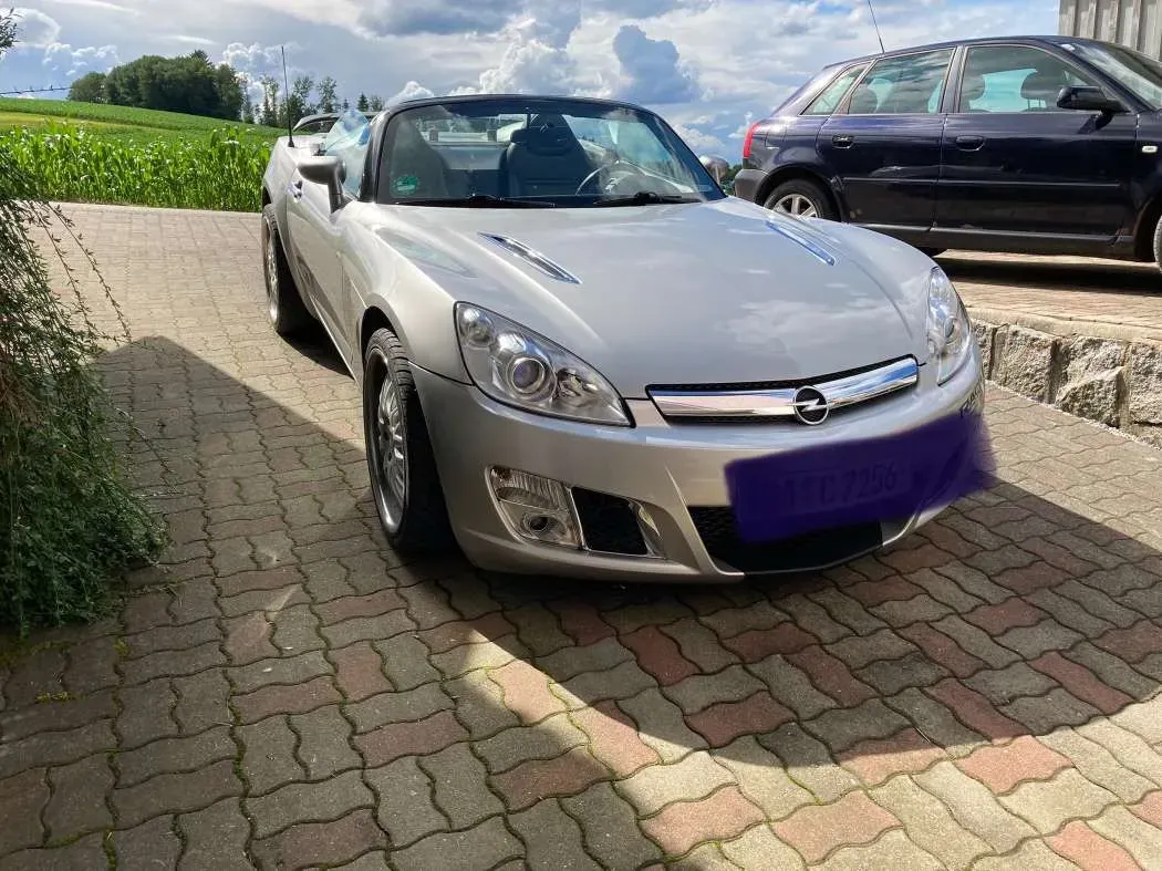 Opel Gt 2009 photo 2