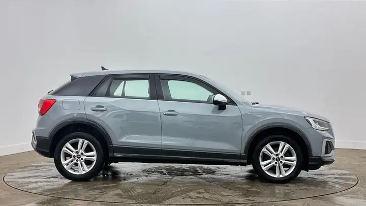 Audi Q2 2021 photo 4