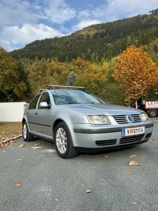 Volkswagen Bora 2001 photo 2