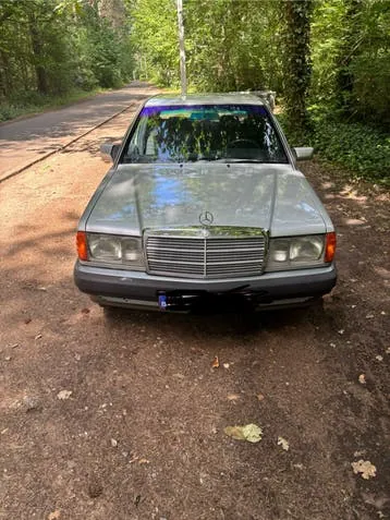 Mercedes-Benz 190D